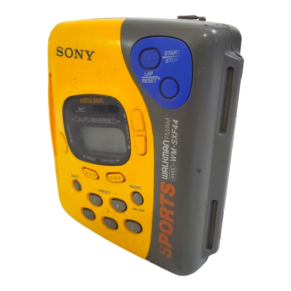 Sony sports walkman fm/am cassette player vintage